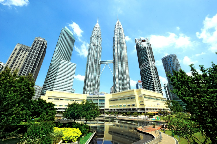 PETRONAS Twin Towers (KLCC) – An Icon of Modern Malaysia